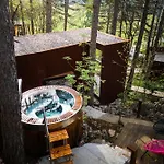 Theodosius Forest Village - Glamping In Valley Alojamento de Acomodação e Pequeno-almoço Vipava