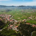 Frühstückspension Theodosius Forest Village - Glamping In Valley