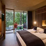 Theodosius Forest Village - Glamping In Valley Vipava