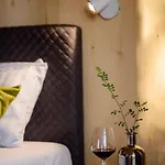 Theodosius Forest Village - Glamping In Valley Frühstückspension