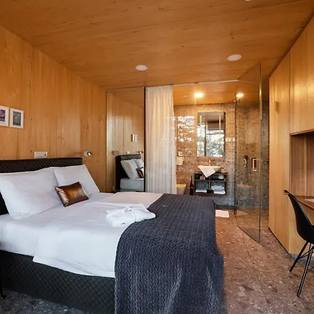 Theodosius Forest Village - Glamping In Valley *