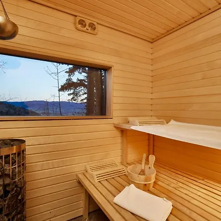 Theodosius Forest Village - Glamping In Valley B&B 비파바