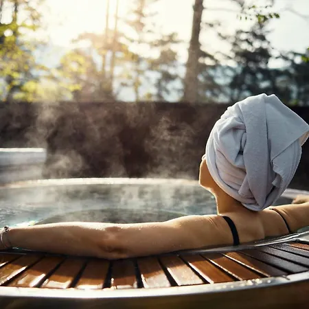 Theodosius Forest Village - Glamping In Valley Frühstückspension 4*