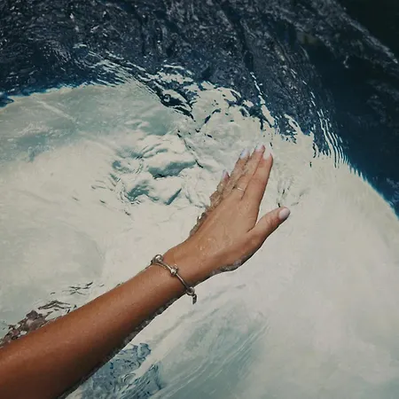 Theodosius Forest Village - Glamping In Valley