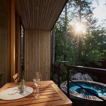 Theodosius Forest Village - Glamping In Valley Vipava