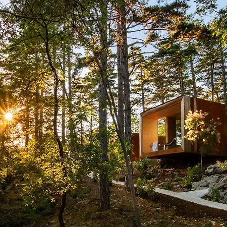 Theodosius Forest Village - Glamping In Valley Vipava
