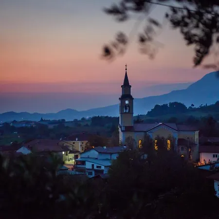 Theodosius Forest Village - Glamping In Valley B&B 비파바