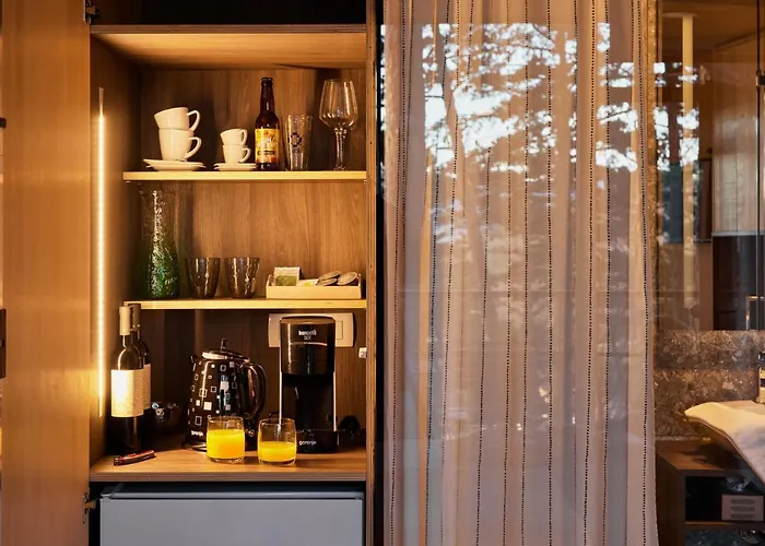 Theodosius Forest Village - Glamping In Valley Bed & Breakfast