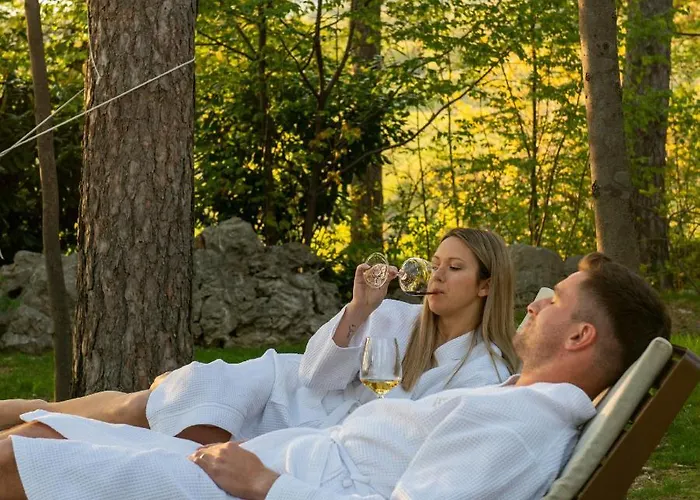 Theodosius Forest Village - Glamping In Valley 4*