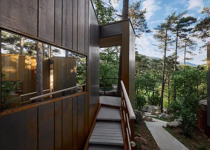 Theodosius Forest Village - Glamping In Valley 4*