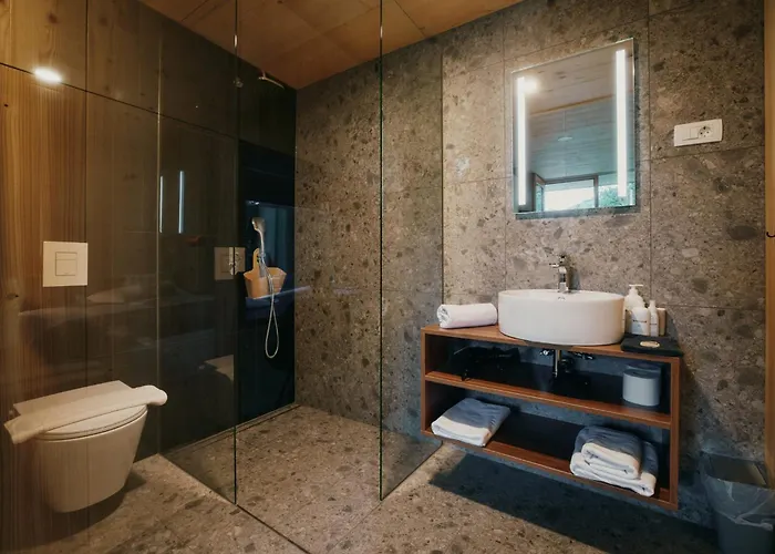 Theodosius Forest Village - Glamping In Valley Couette-café