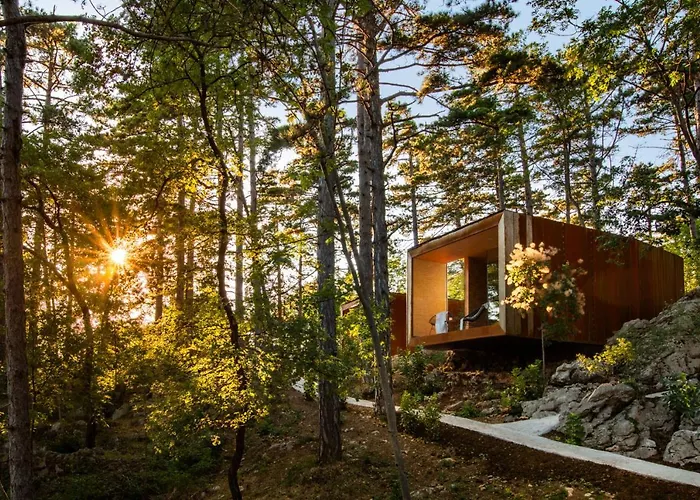 Theodosius Forest Village - Glamping In Valley Vipava