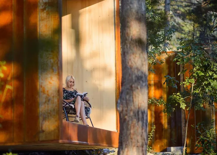 Theodosius Forest Village - Glamping In Valley 4* Vipava