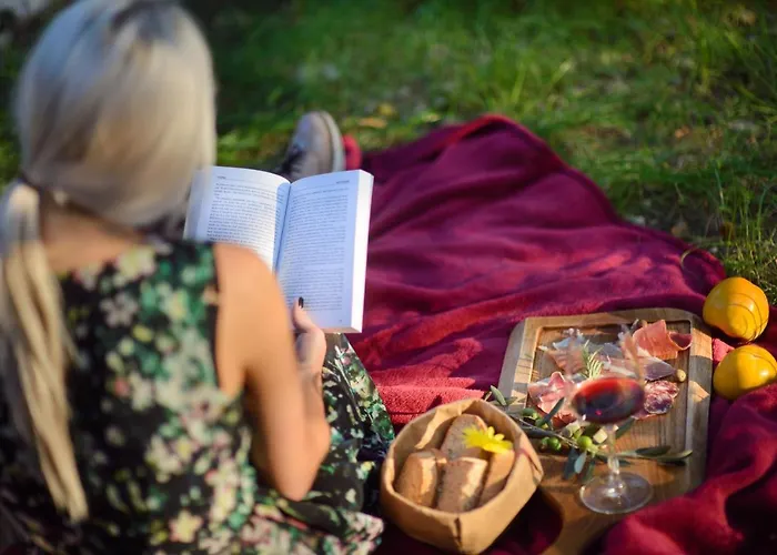 Theodosius Forest Village - Glamping In Valley Bed & Breakfast Vipava