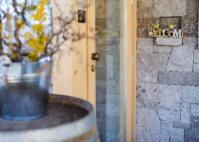 Theodosius Forest Village - Glamping In Valley